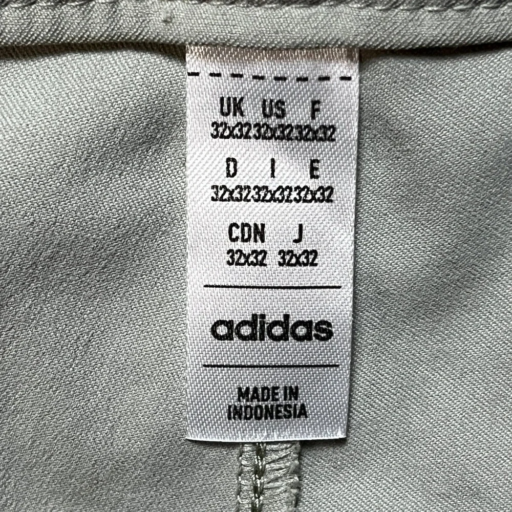Adidas Nylon Chino Pants Mens 32x32 Olive Green Flat Front Golf 3 Stripes NEW